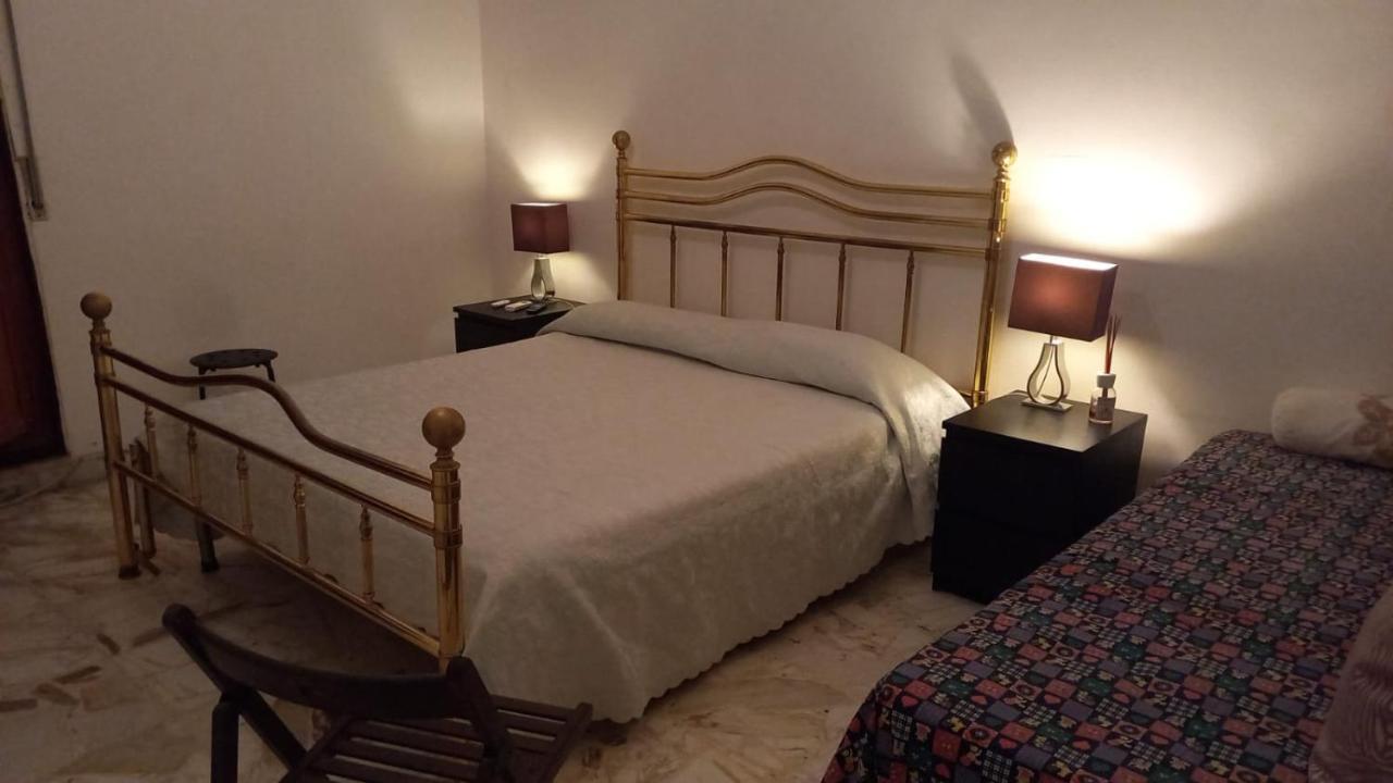 Terrazza Santo Oronzo Lägenhet Lecce Exteriör bild